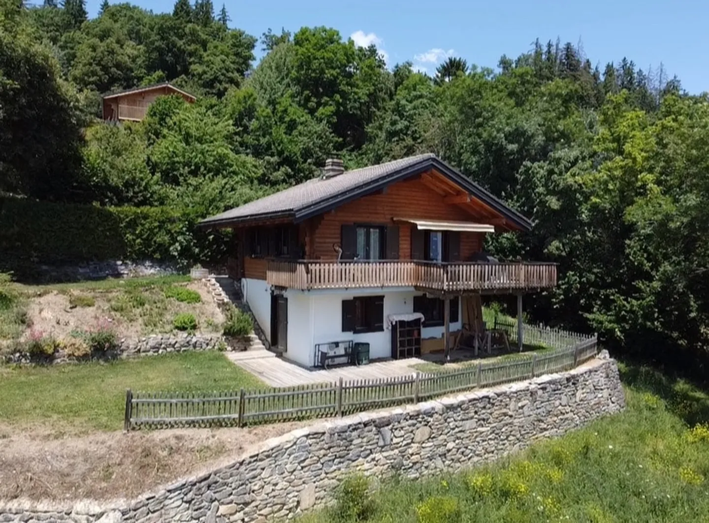 Chalet for sale - Photo 1 of 13
