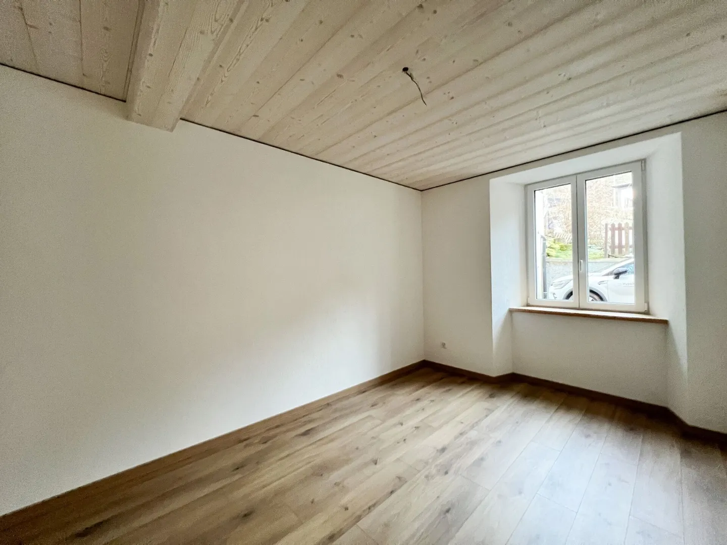 Appartement de 5 pièces rénové avec jardin - Photo 6 sur 12