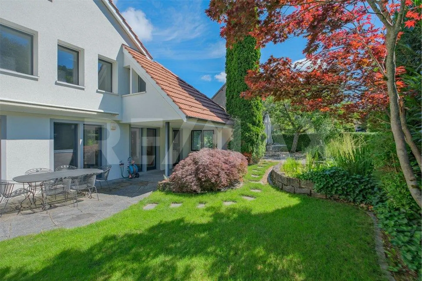 Maison individuelle de 5,5 pièces dans un emplacement idyllique - Photo 3 sur 13