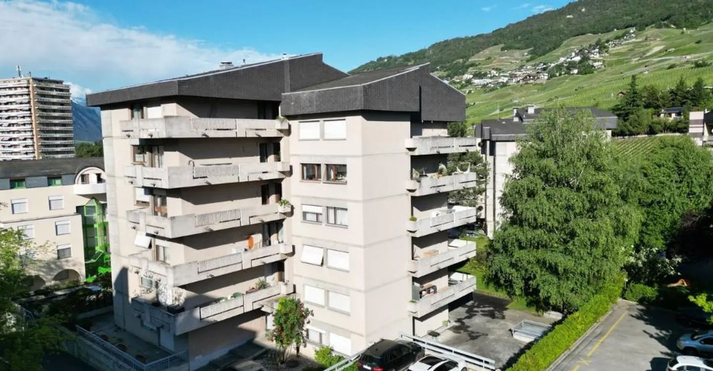 Renoviertes 4.5-Zimmer-Apartment - Foto 1 von 11
