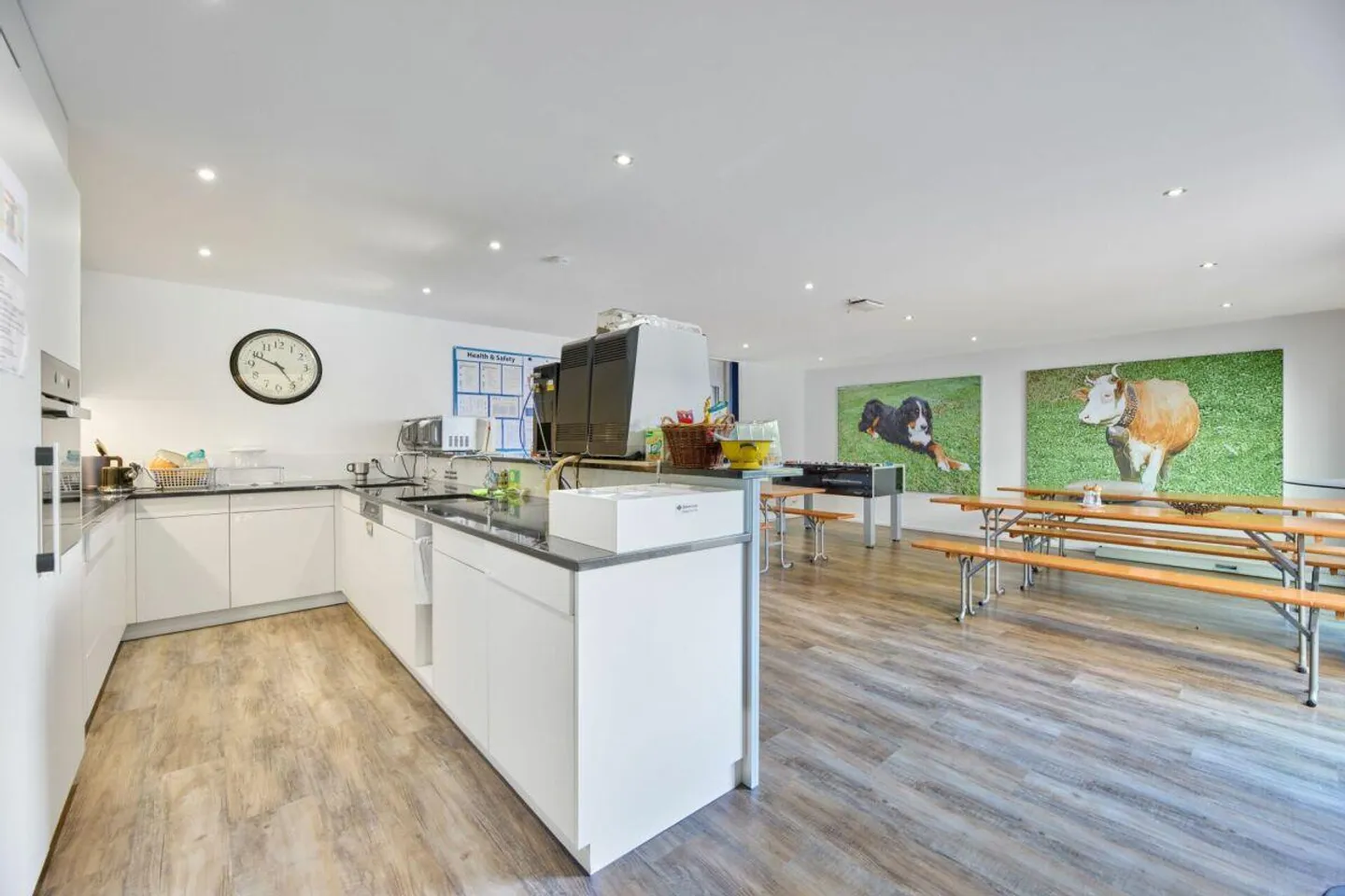 Gewerbeimmobilie mit vielseitigen Nutzungsmöglichkeiten in Oftringen! - Foto 24 von 30