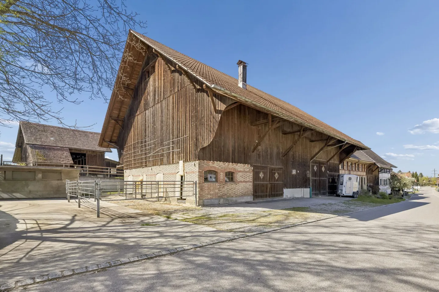 ROW HOUSE WITH BARN SECTION AND SPACE FOR 8 HORSES - Photo 10 of 10