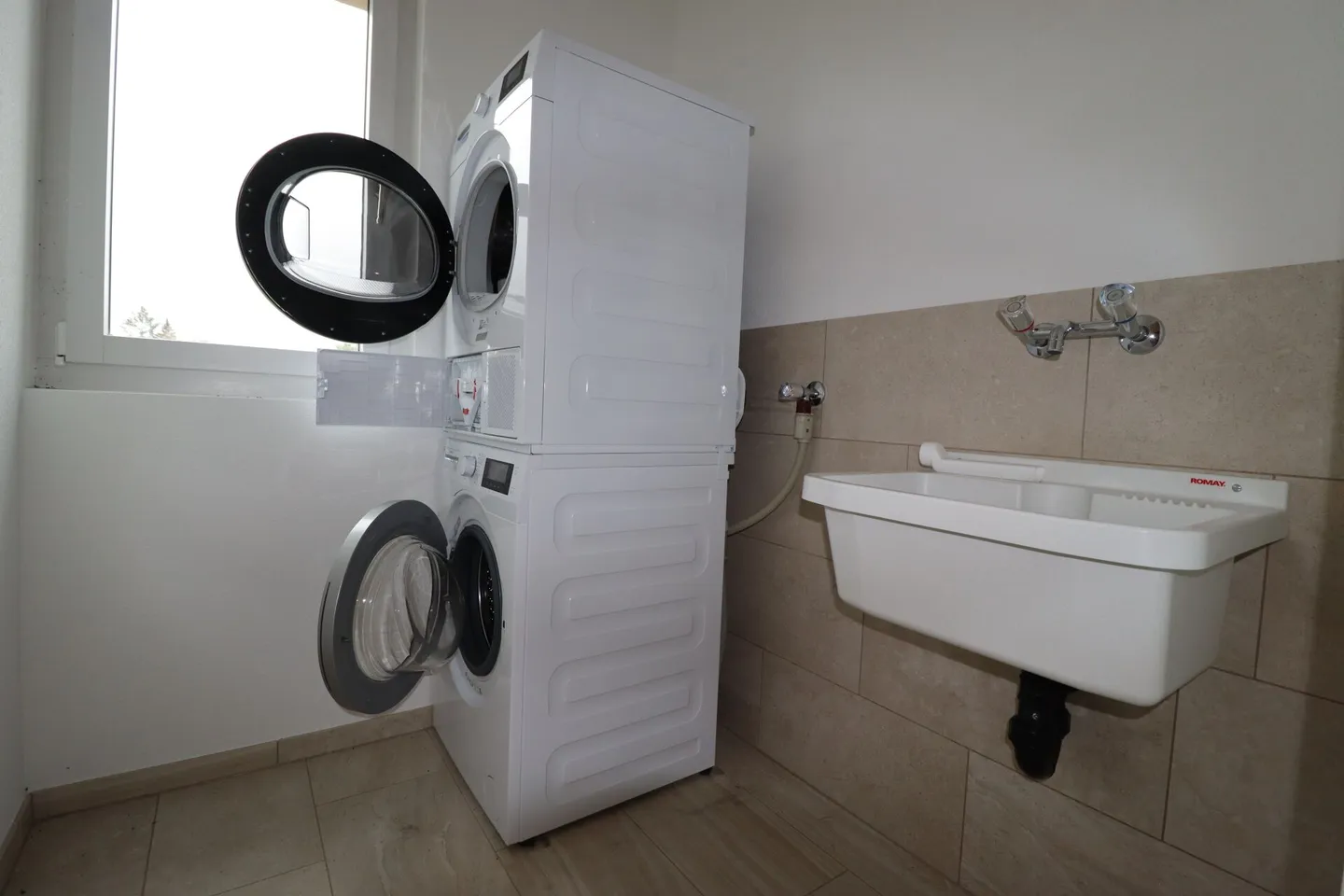 Great condominium in the village center - Photo 8 of 10