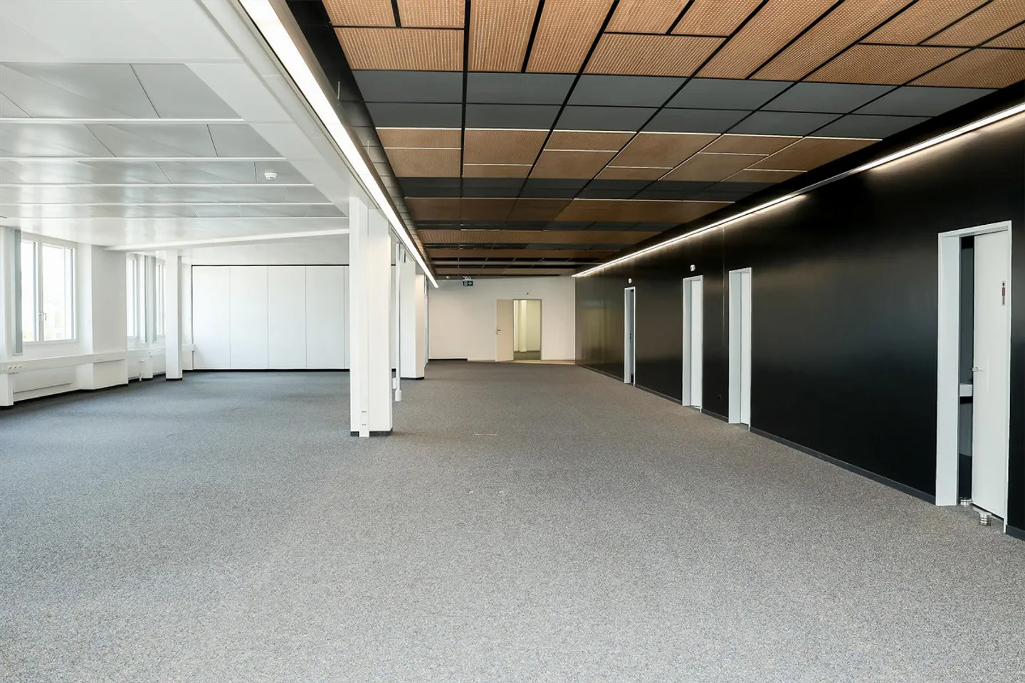 Moderno e rappresentativo edificio per uffici - Foto 7 di 11