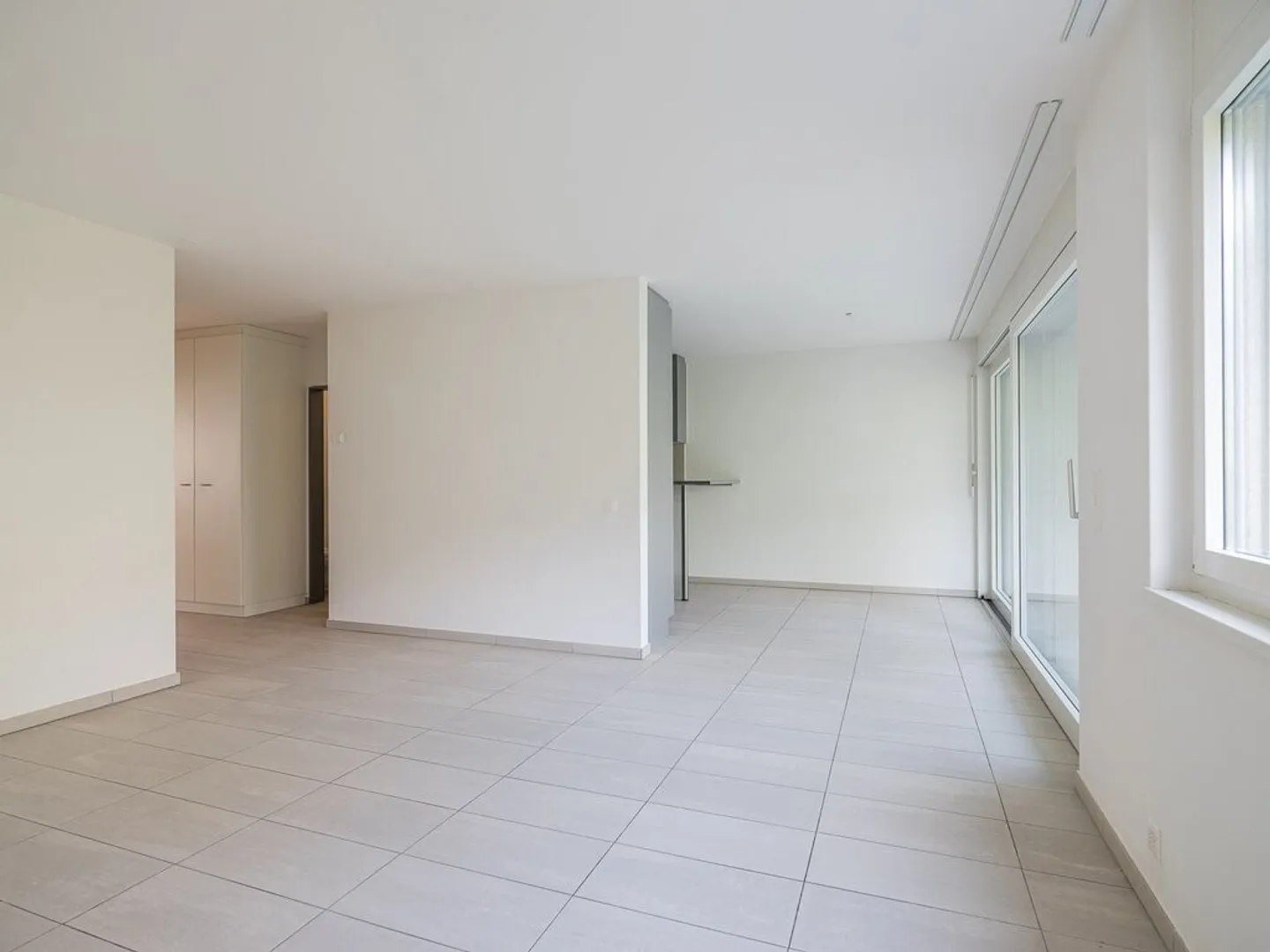 To seize! Superb modern apartment in Sion! - Photo 2 of 7