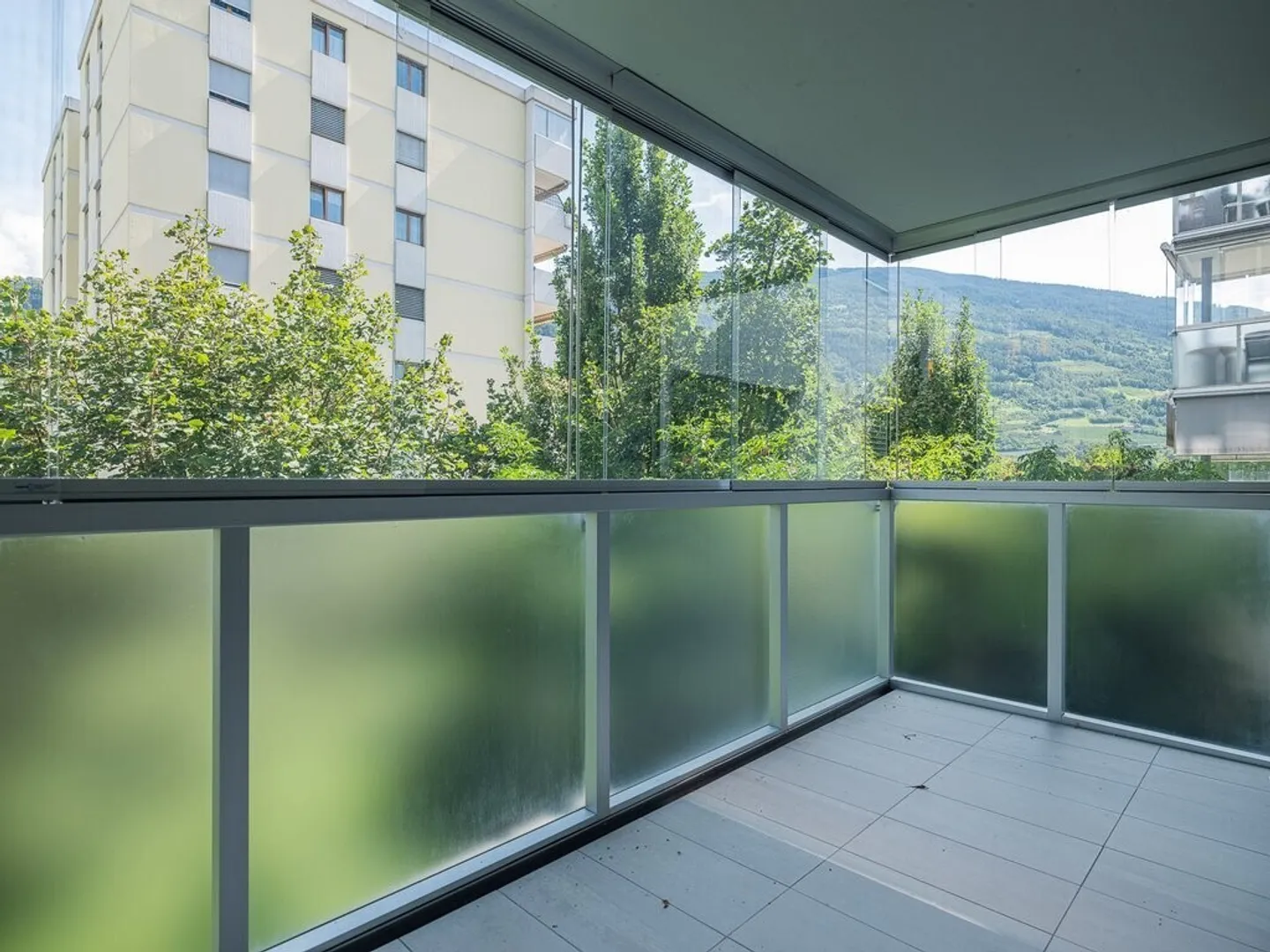 To seize! Superb modern apartment in Sion! - Photo 6 of 7