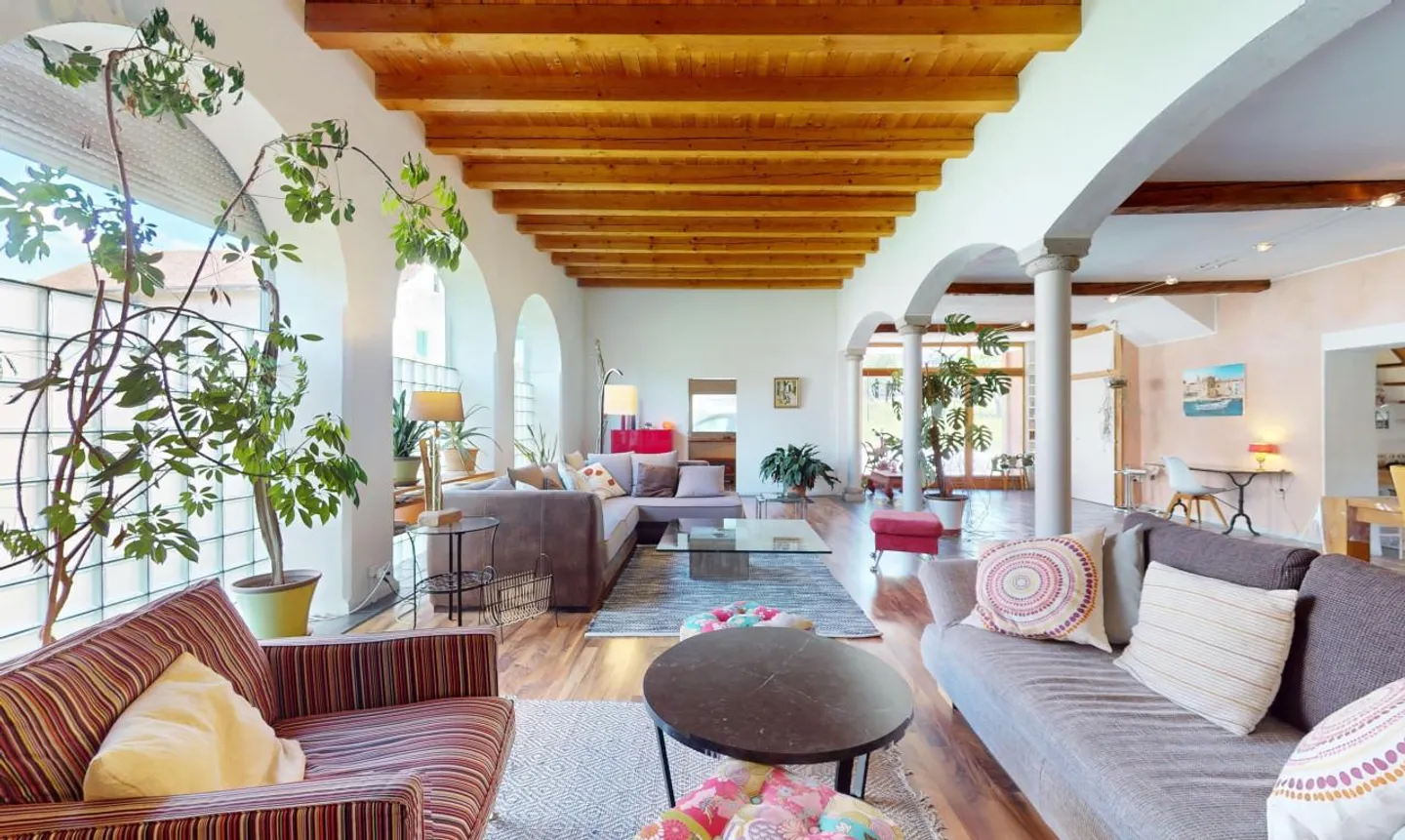 Magnificent renovated farmhouse with artisan workshop in the heart of Broye - Photo 1 of 13