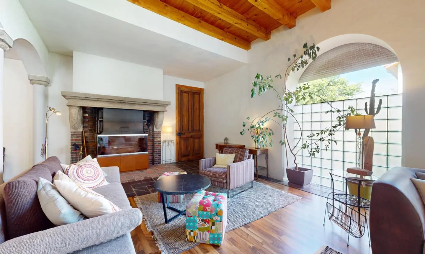 Magnificent renovated farmhouse with artisan workshop in the heart of Broye - Photo 11 of 13