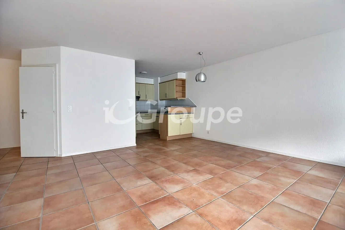 Appartamento in affitto - Foto 4 di 13