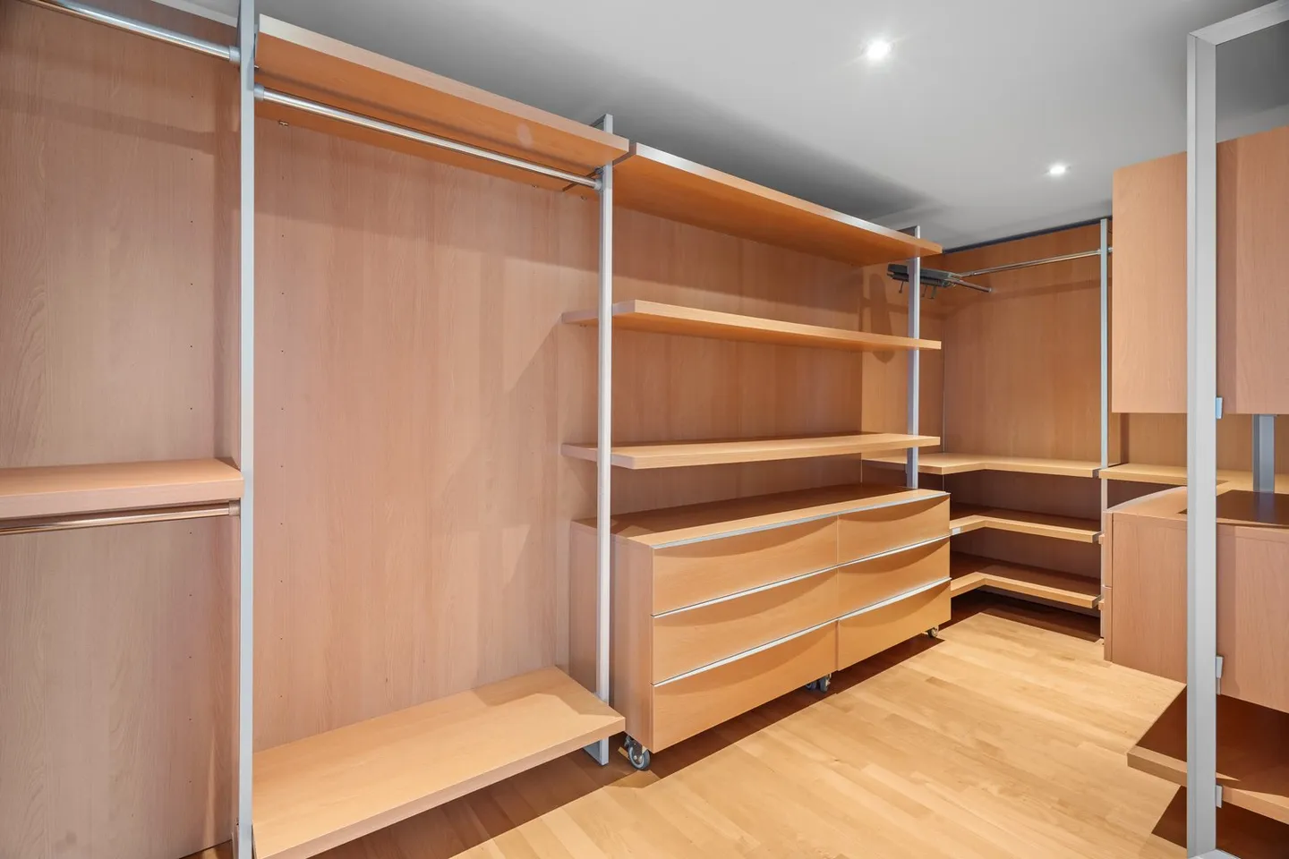 Charming Duplex with Panoramic Views - Photo 10 of 12