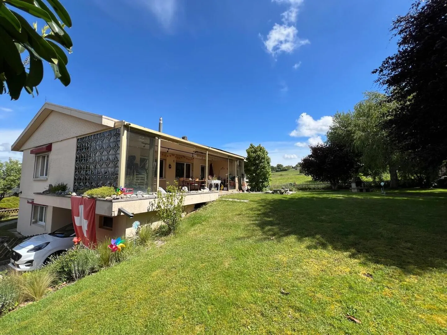 Stupenda Villa con Grande Giardino - Foto 3 di 12