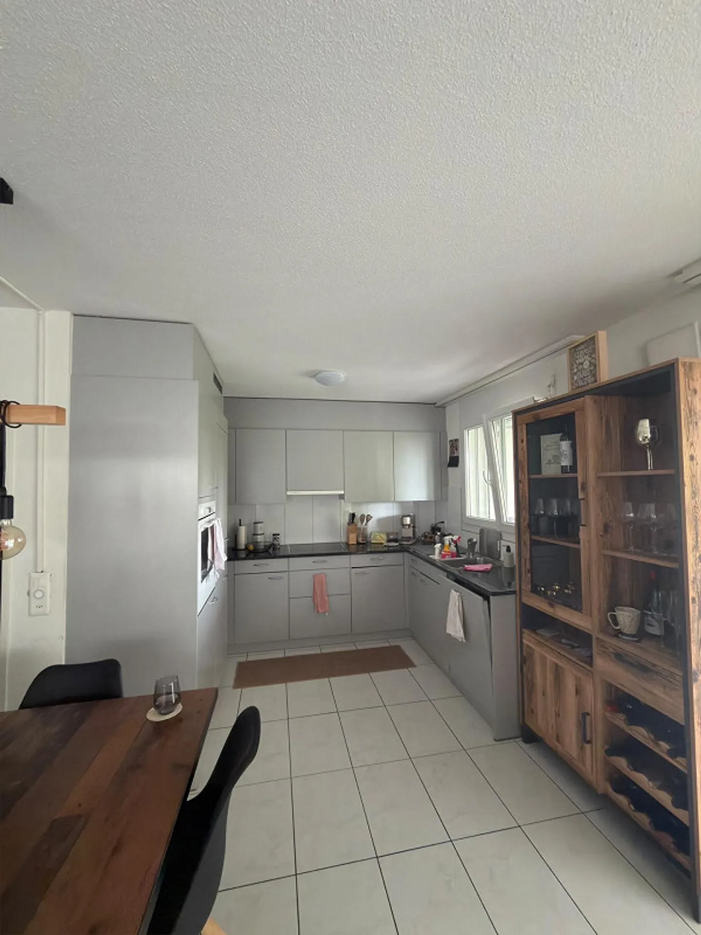 Modern 3.5-room apartment with large balcony in Niederglatt - Photo 8 of 12