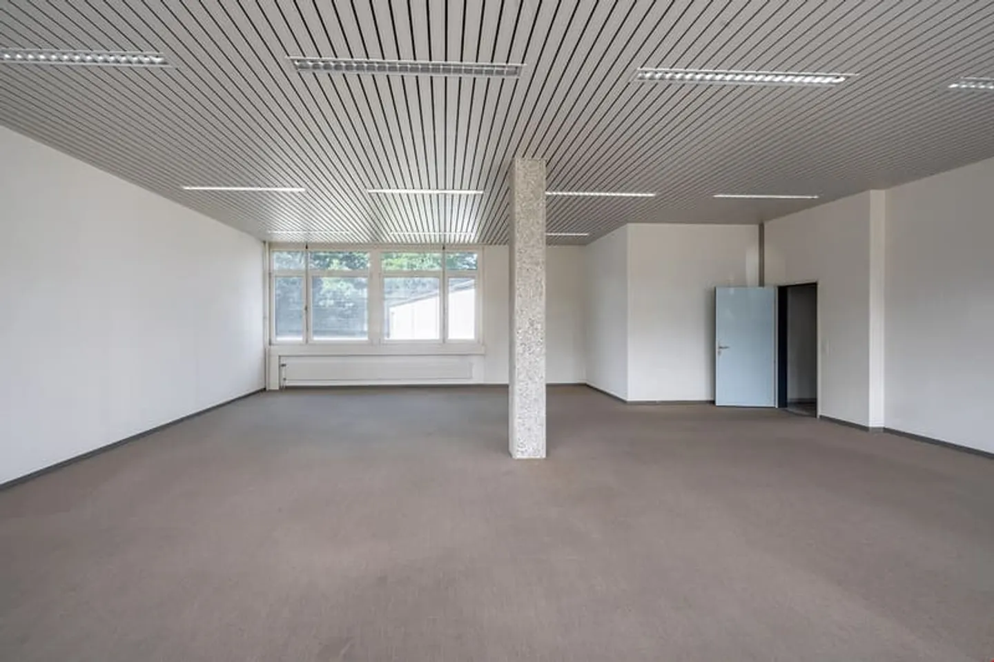 Büro Raum, grosszügig und hell zu vermieten - Foto 1 von 2