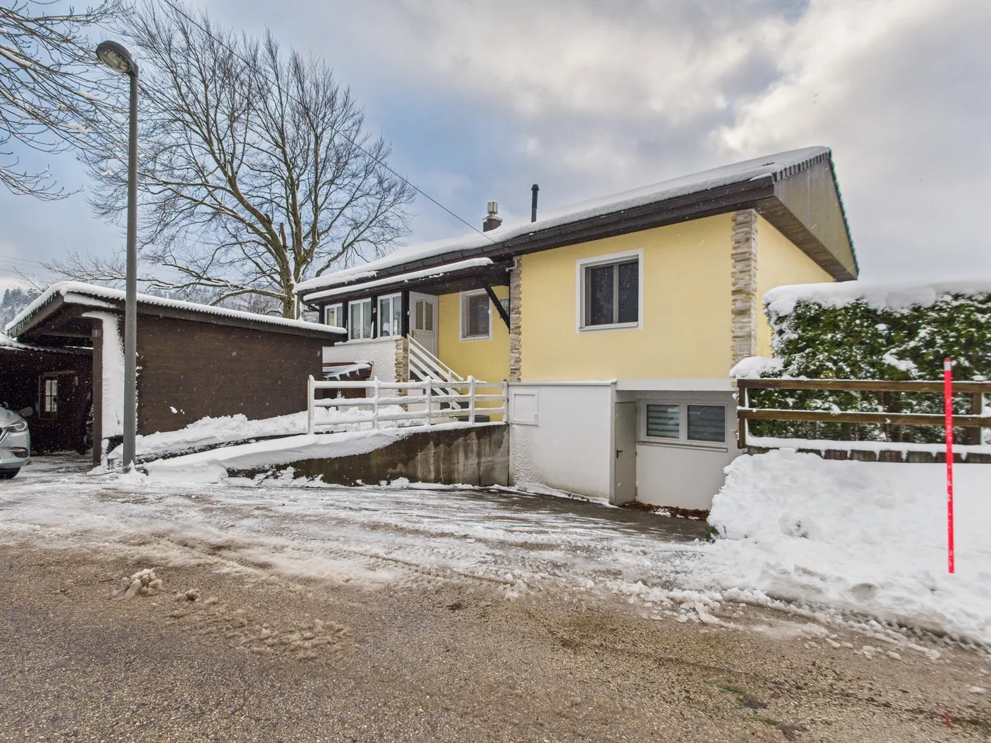 Single house for sale - Photo 2 of 13