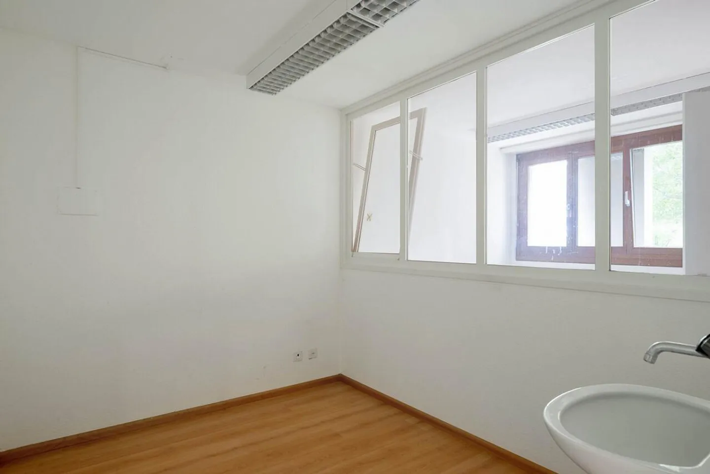 Stilvolle Wohnung mit Hobbyräumen - Foto 11 von 12