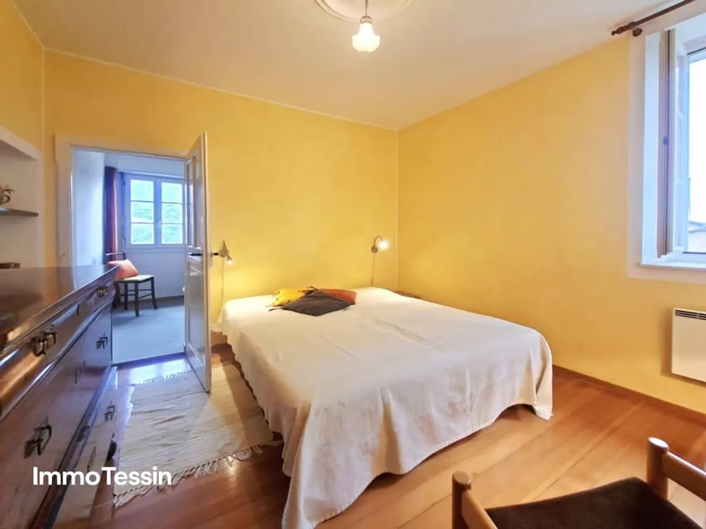 Lovingly renovated house in the heart of the Nucleo of Bidogno with its own garden at a great price - Photo 10 of 13