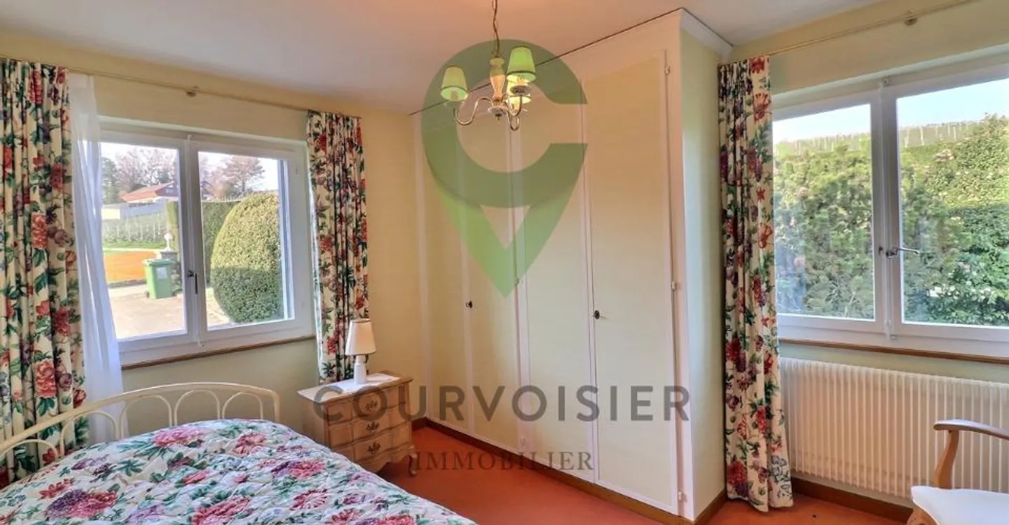 Uncommon House a Stone's Throw from Morges - Photo 9 of 12
