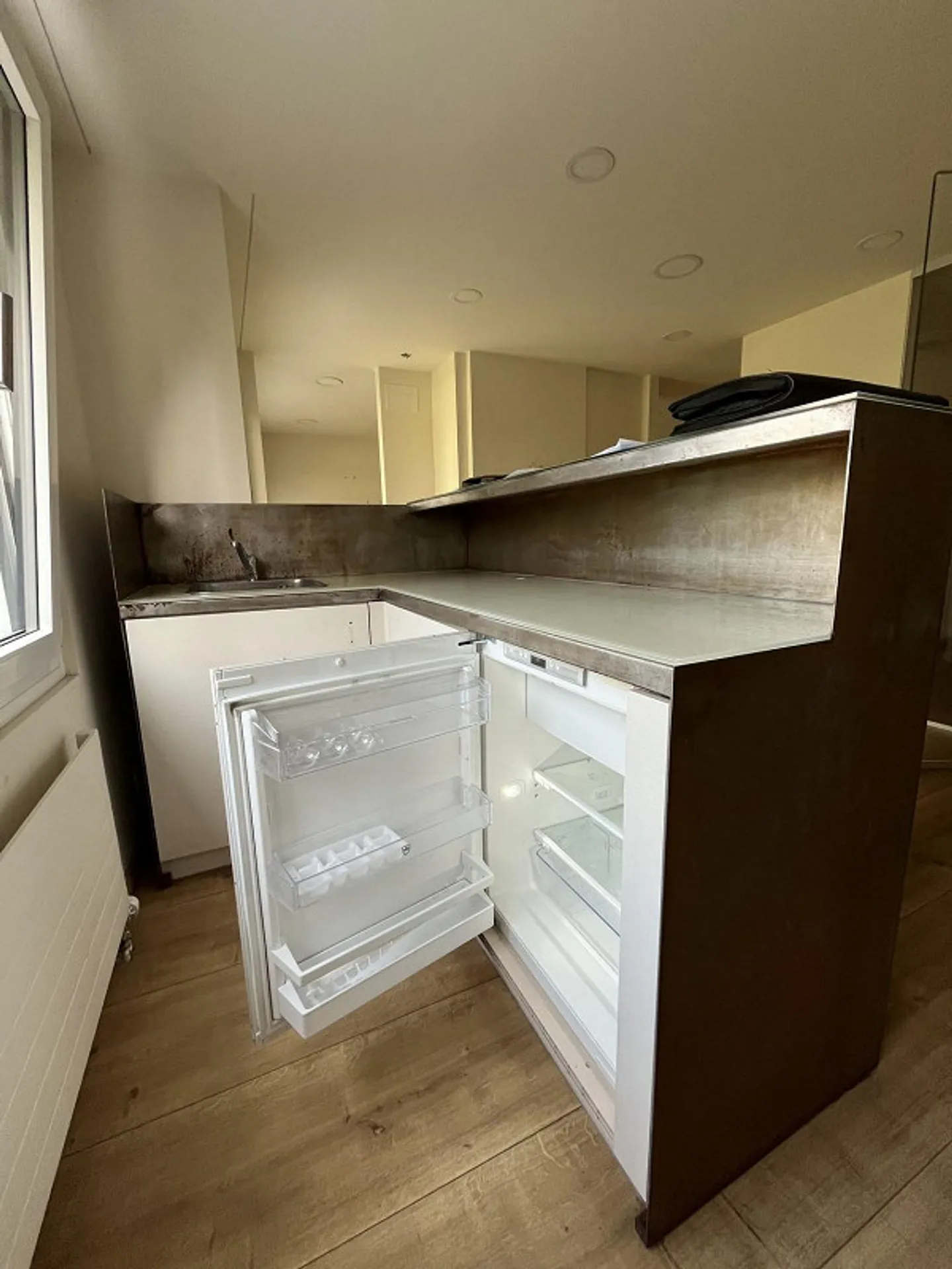 Commercial property for rent in the center of Geroldswil! - Photo 5 of 11