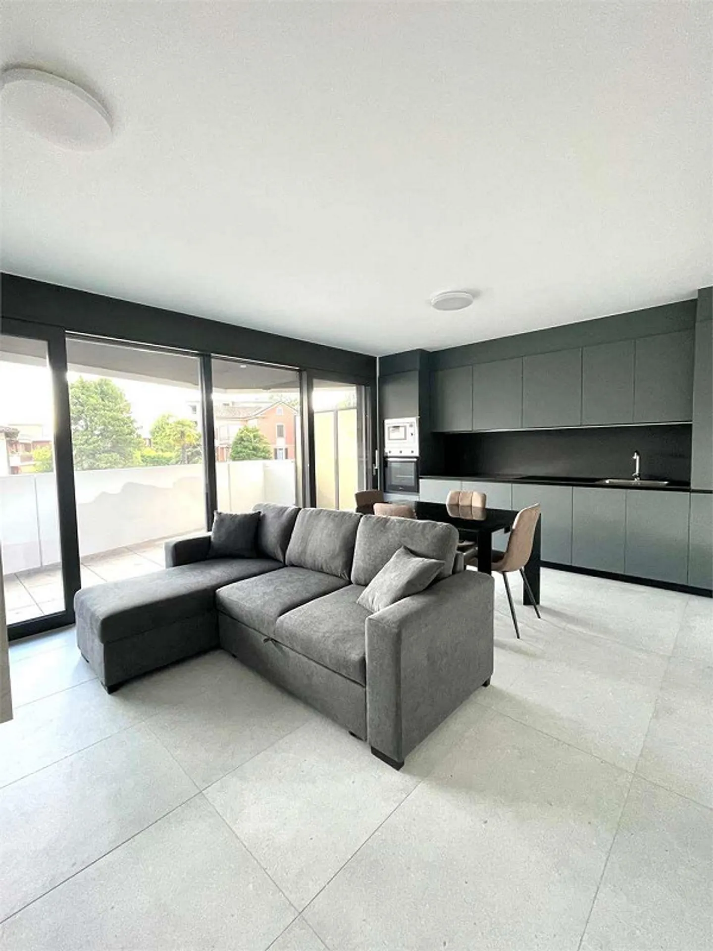 2.5 room furnished apartment for rent in Lugano - Photo 2 of 6