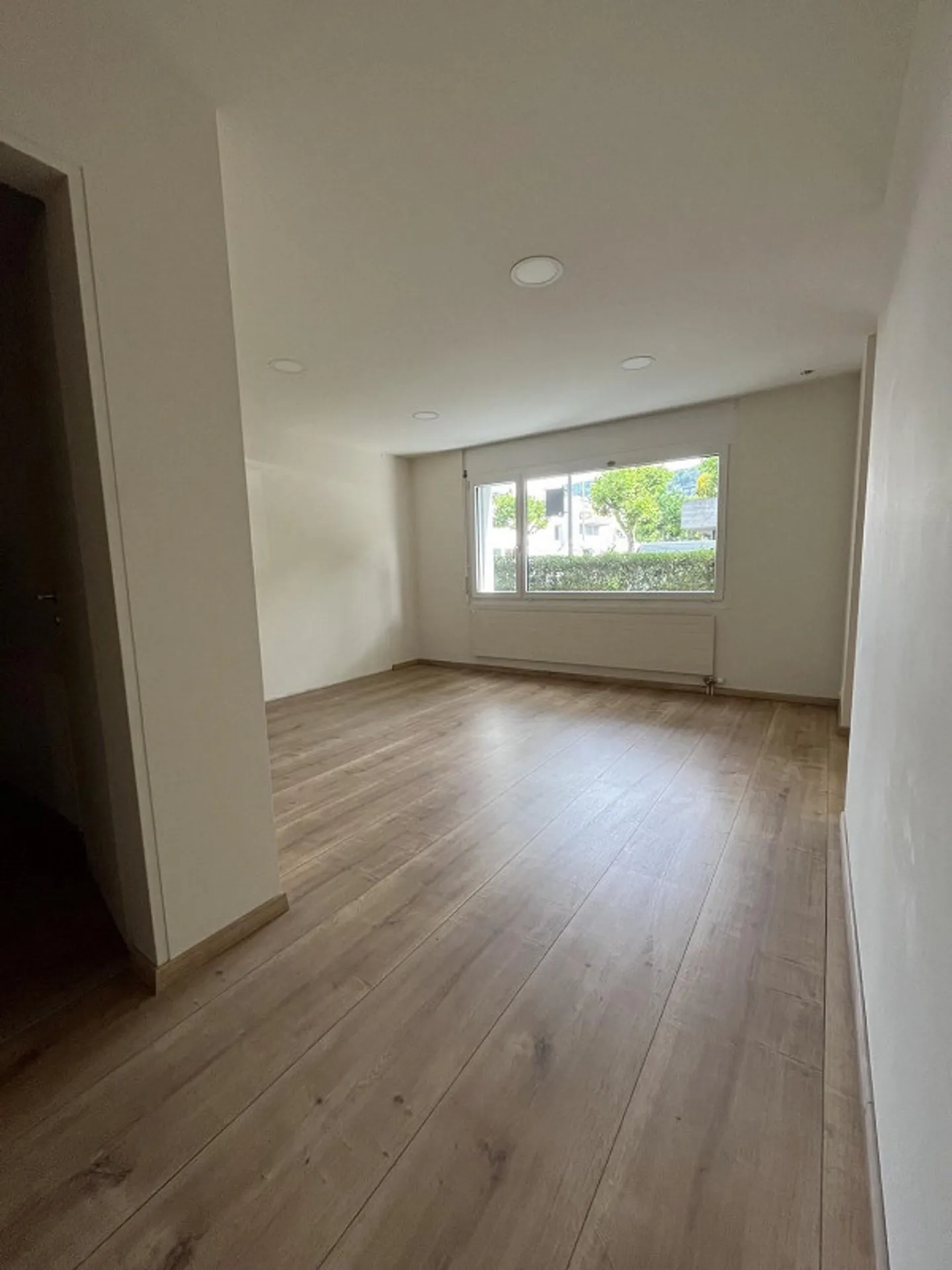 Commercial property for rent in the center of Geroldswil! - Photo 7 of 11