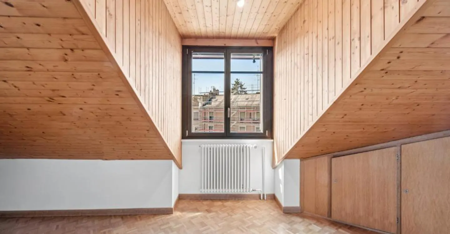 Renovierte Dachgeschosswohnung mit 3 Schlafzimmern Rue de Tronchin 26 - Foto 6 von 8