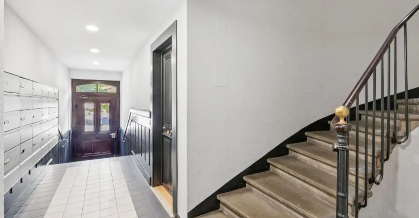 Renovierte Dachgeschosswohnung mit 3 Schlafzimmern Rue de Tronchin 26 - Foto 8 von 8