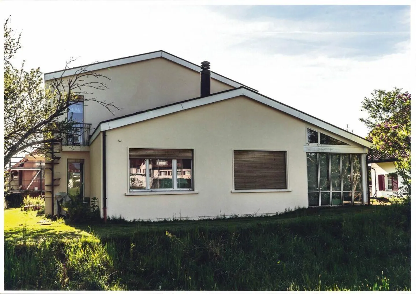 GROSSZÜGIGE WOHNUNG IN RUHIGER LAGE MIT WINTERGARTEN - Photo 4 sur 16