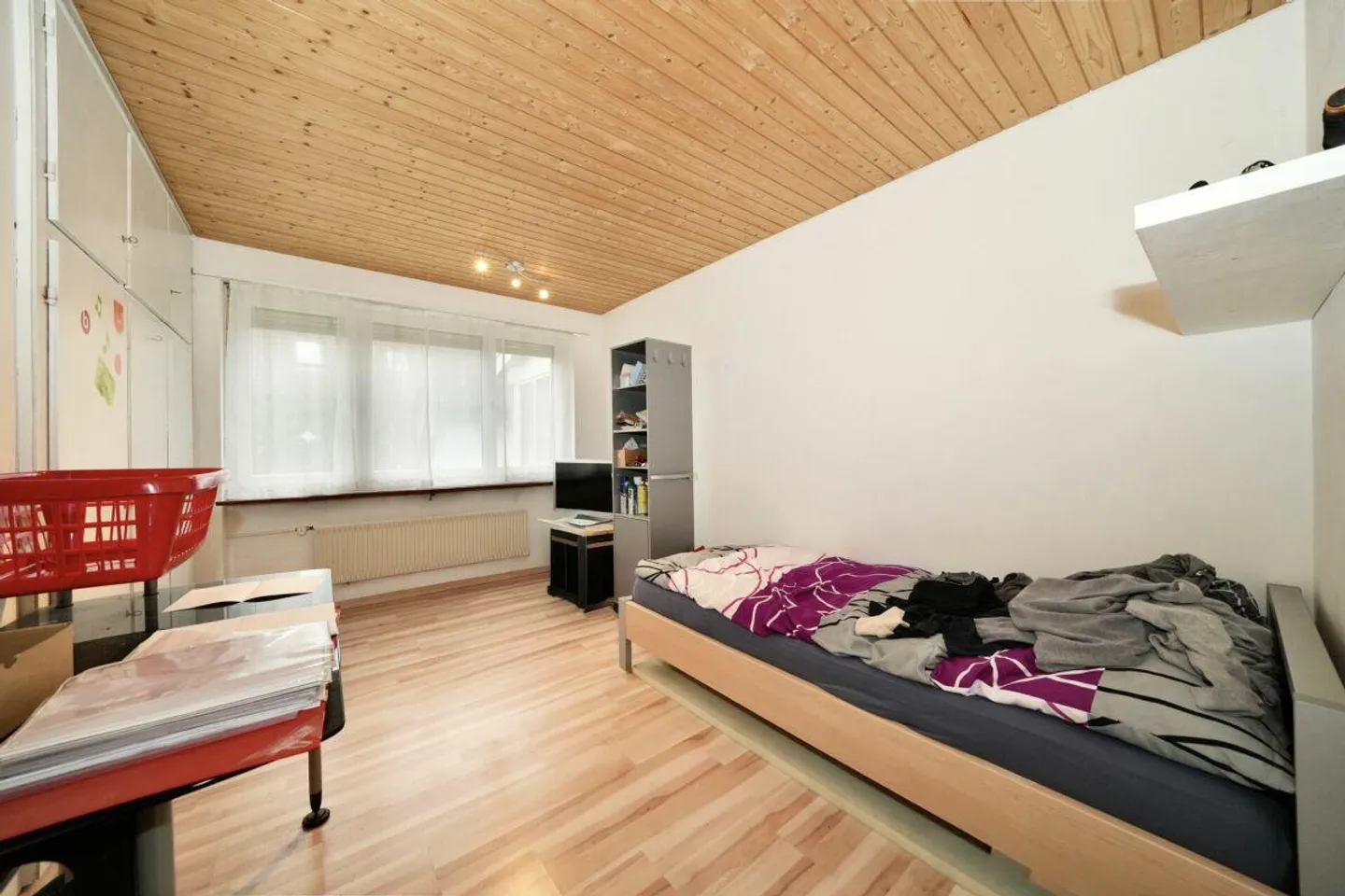 GROSSZÜGIGE WOHNUNG IN RUHIGER LAGE MIT WINTERGARTEN - Photo 9 sur 16