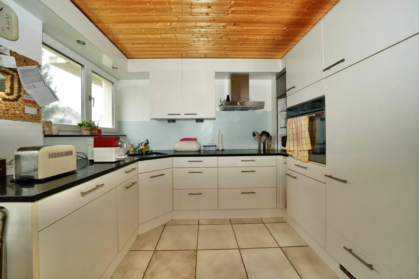 GROSSZÜGIGE WOHNUNG IN RUHIGER LAGE MIT WINTERGARTEN - Photo 12 sur 16