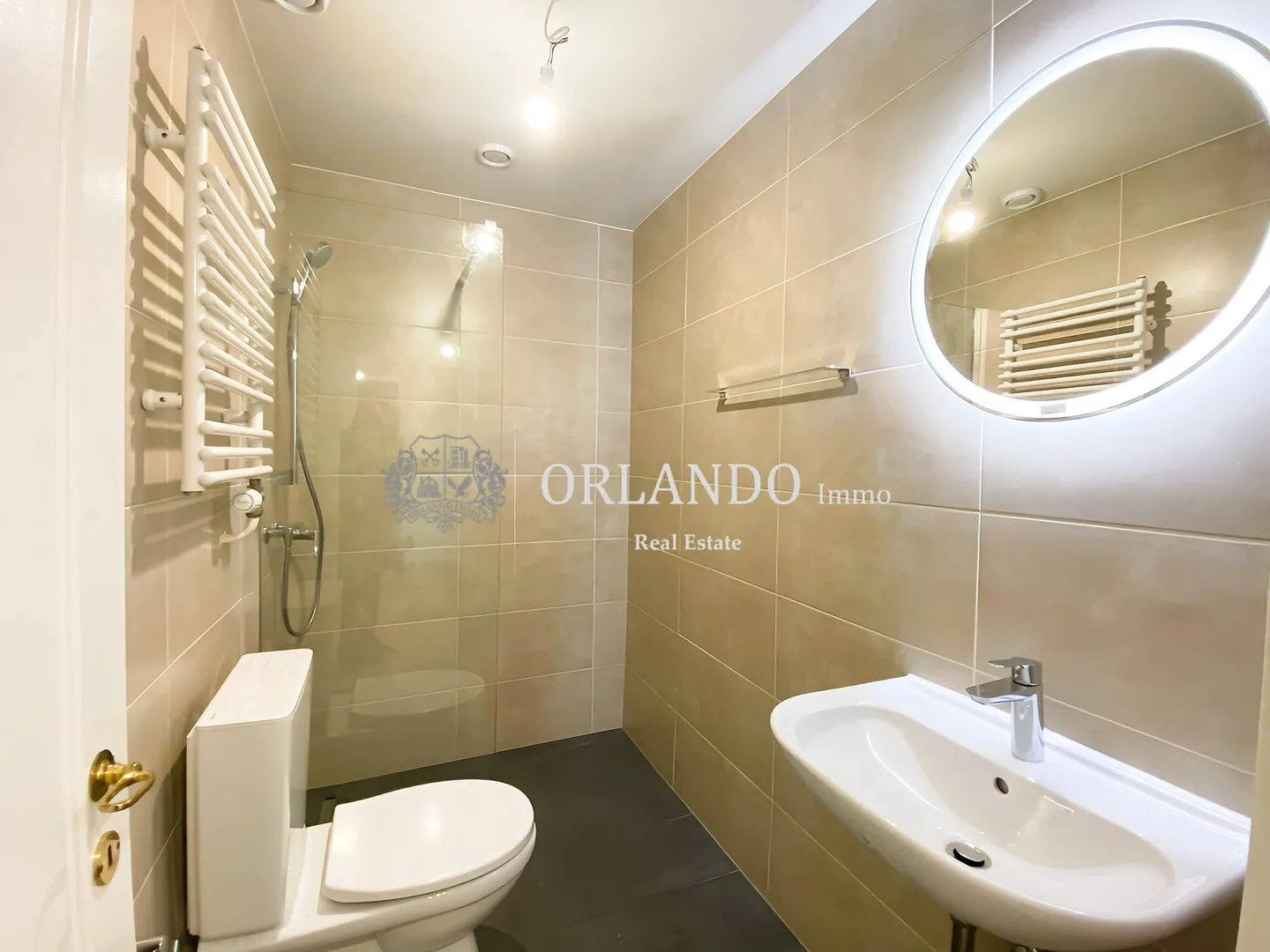 Charmant appartement 5 pièces - Photo 8 sur 9