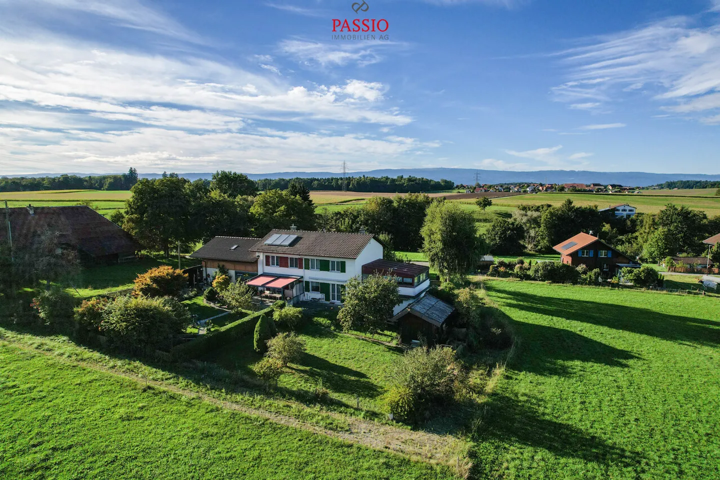 5.5-Room Semi-Detached House with Alpine View and Large Plot - Photo 3 of 28