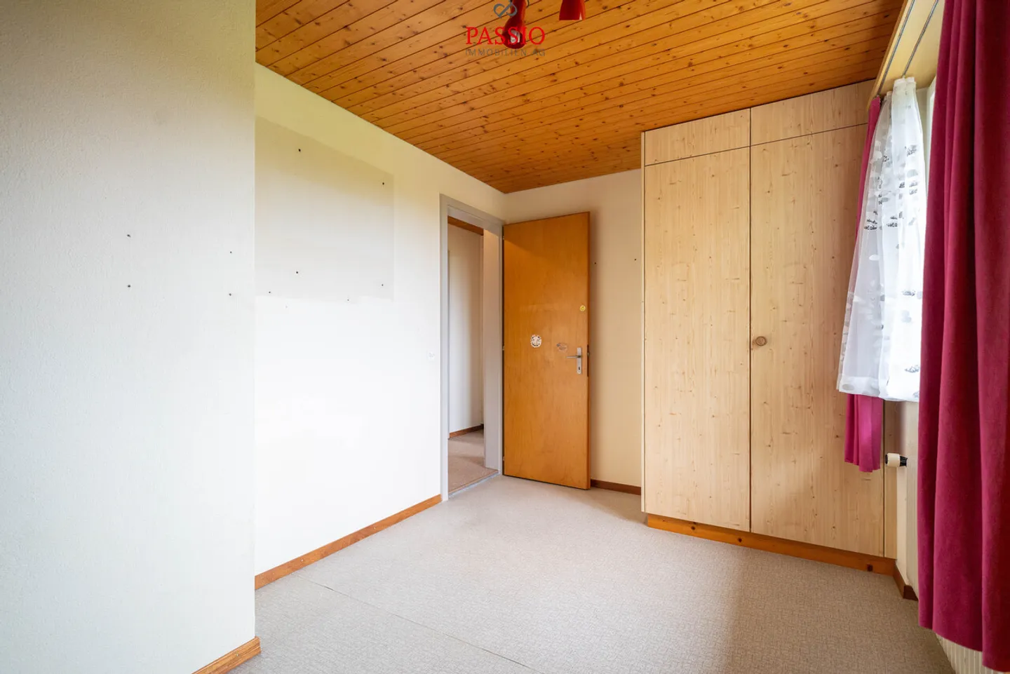 5.5-Room Semi-Detached House with Alpine View and Large Plot - Photo 20 of 28