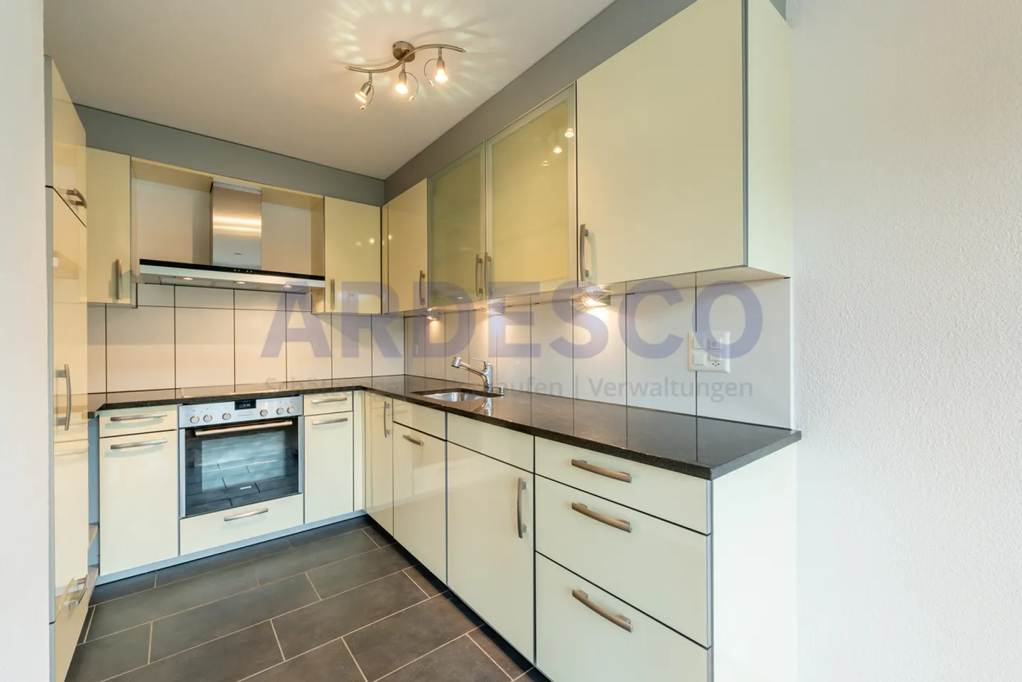 Vivere dove il silenzio è a casa - Foto 3 di 13