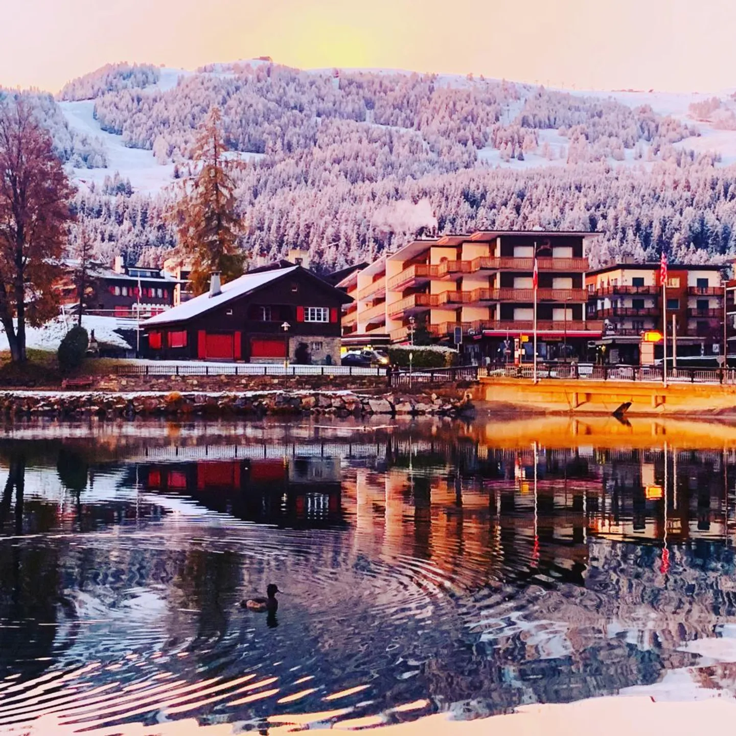 Hervorragende Gewerbefläche in Crans - Foto 1 von 2