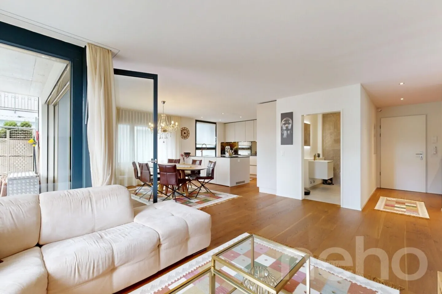Appartement de jardin élégant de 3,5 pièces sur deux étages - Photo 3 sur 11