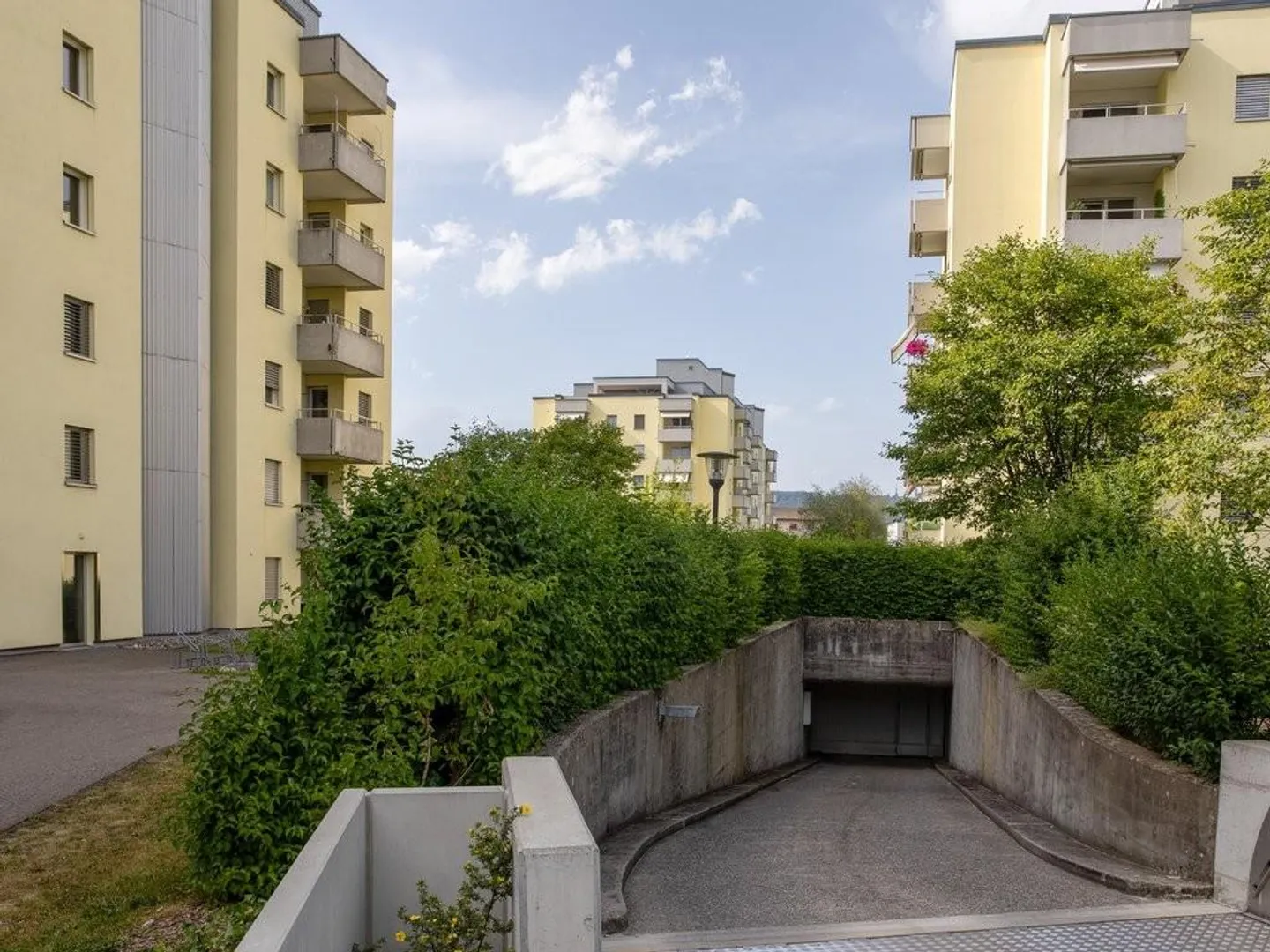 Cerchi un parcheggio per la tua moto? - Foto 1 di 1