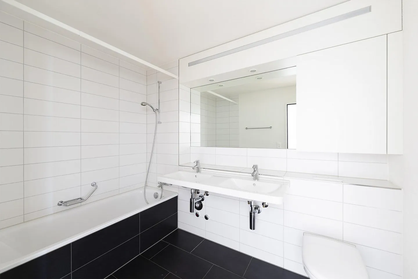 Dreamlike Attic Apartment is Looking for You! - Photo 6 of 11