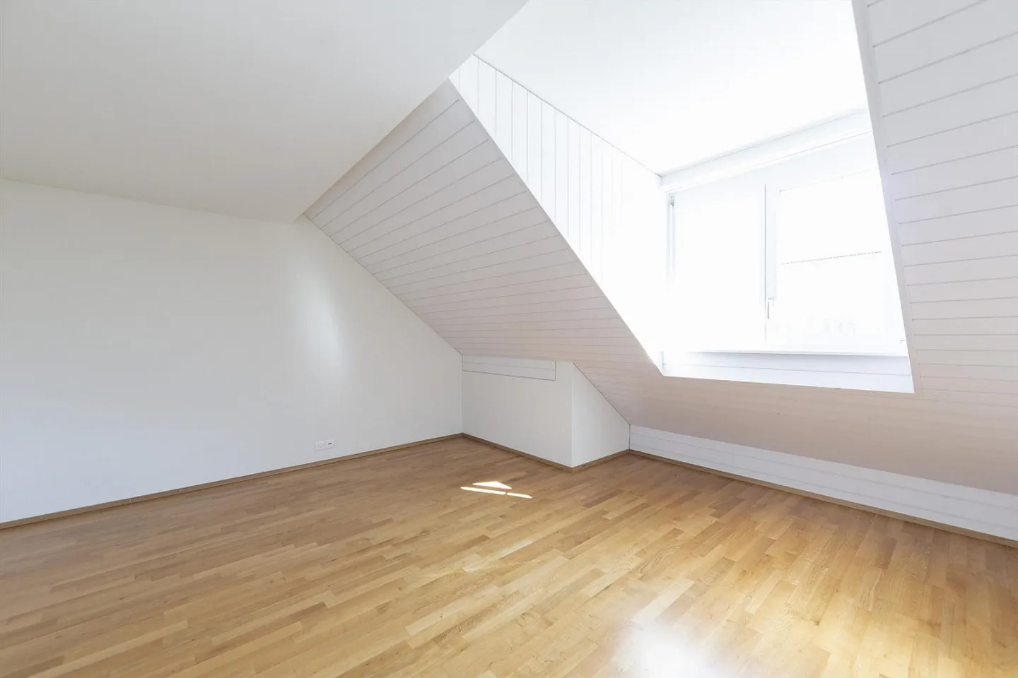 Dreamlike Attic Apartment is Looking for You! - Photo 7 of 11