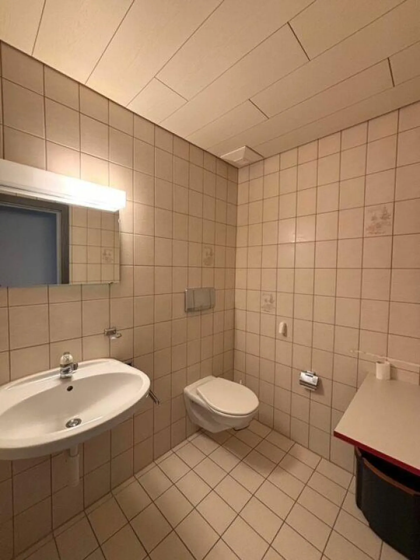 Spazi ufficio pratici vicino alla stazione di Seewen - Foto 5 di 8