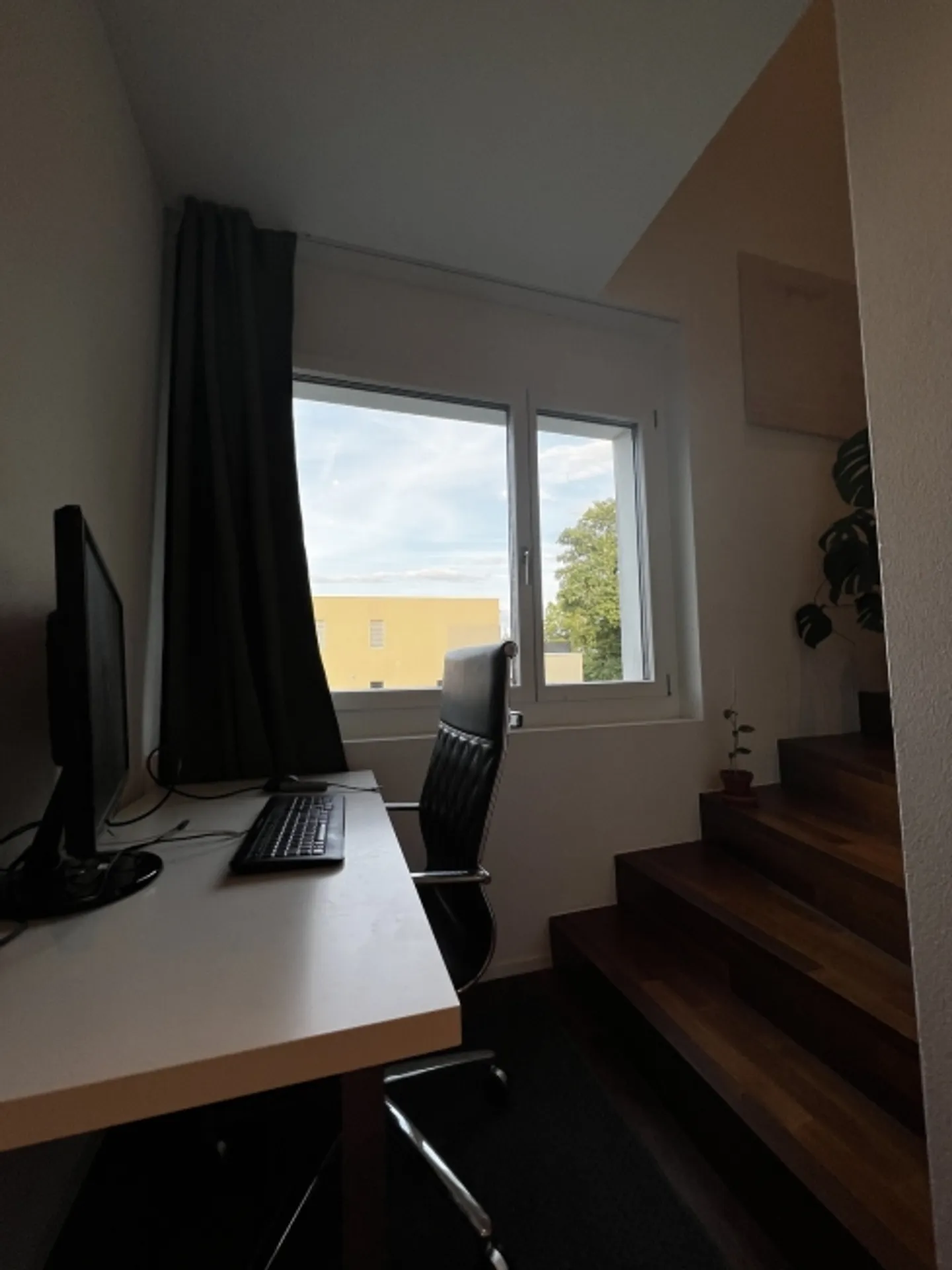 «2½ ZIMMER-ATTIKAWOHNUNG IN BADEN (AG), MÖBLIERT, TEMPORÄR» - Foto 3 von 8