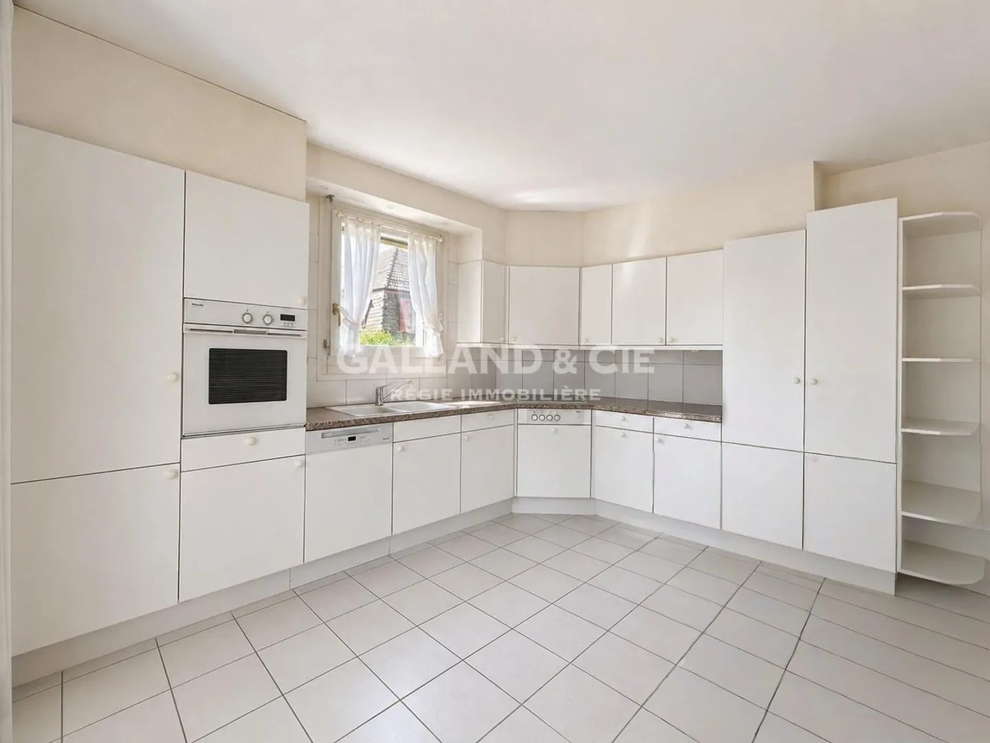 Bel appartement lumineux - Photo 4 sur 13
