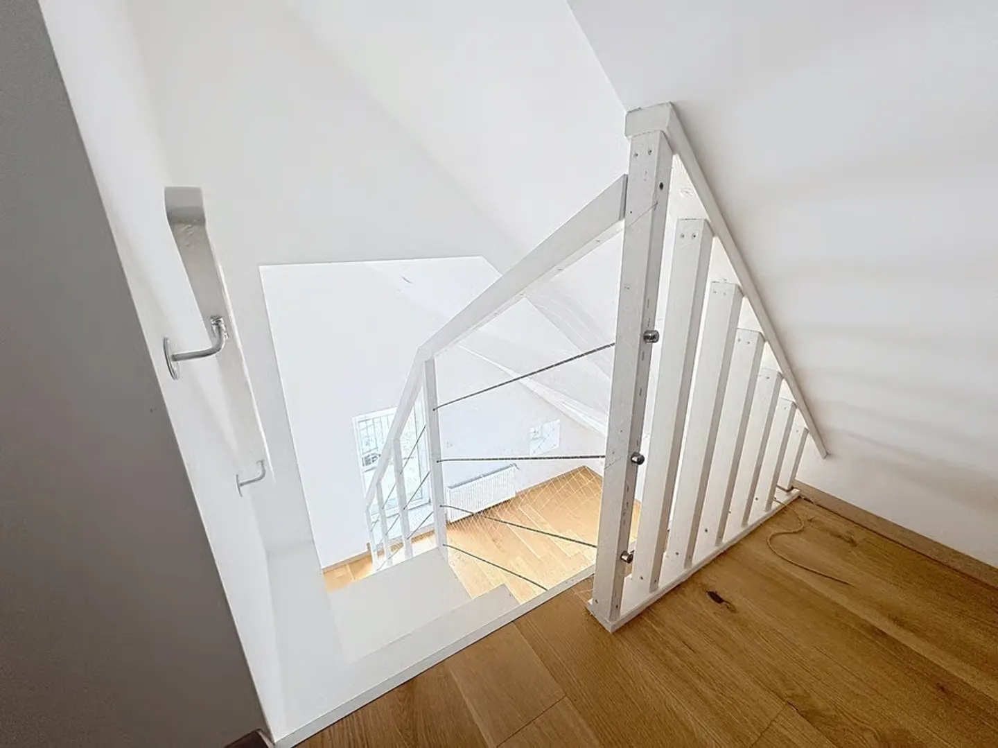 Immeuble entièrement rénové | 19,3 % de rendement sur fonds propre | 5 lots PPE - Photo 9 of 13