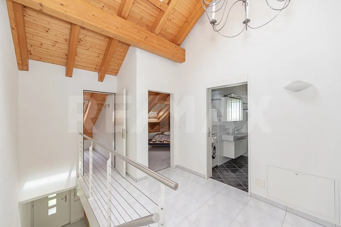 Appartement en duplex de 5,5 pièces dans un emplacement résidentiel attrayant - Photo 12 sur 13