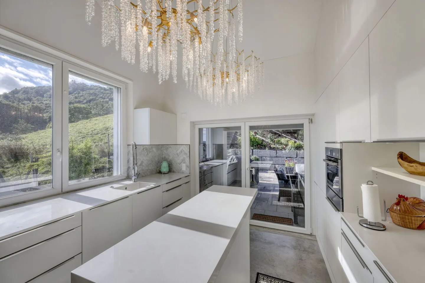 Casa unifamiliare indipendente di 8,5 stanze con appartamento e giardino paradisiaco copia - Foto 4 di 8