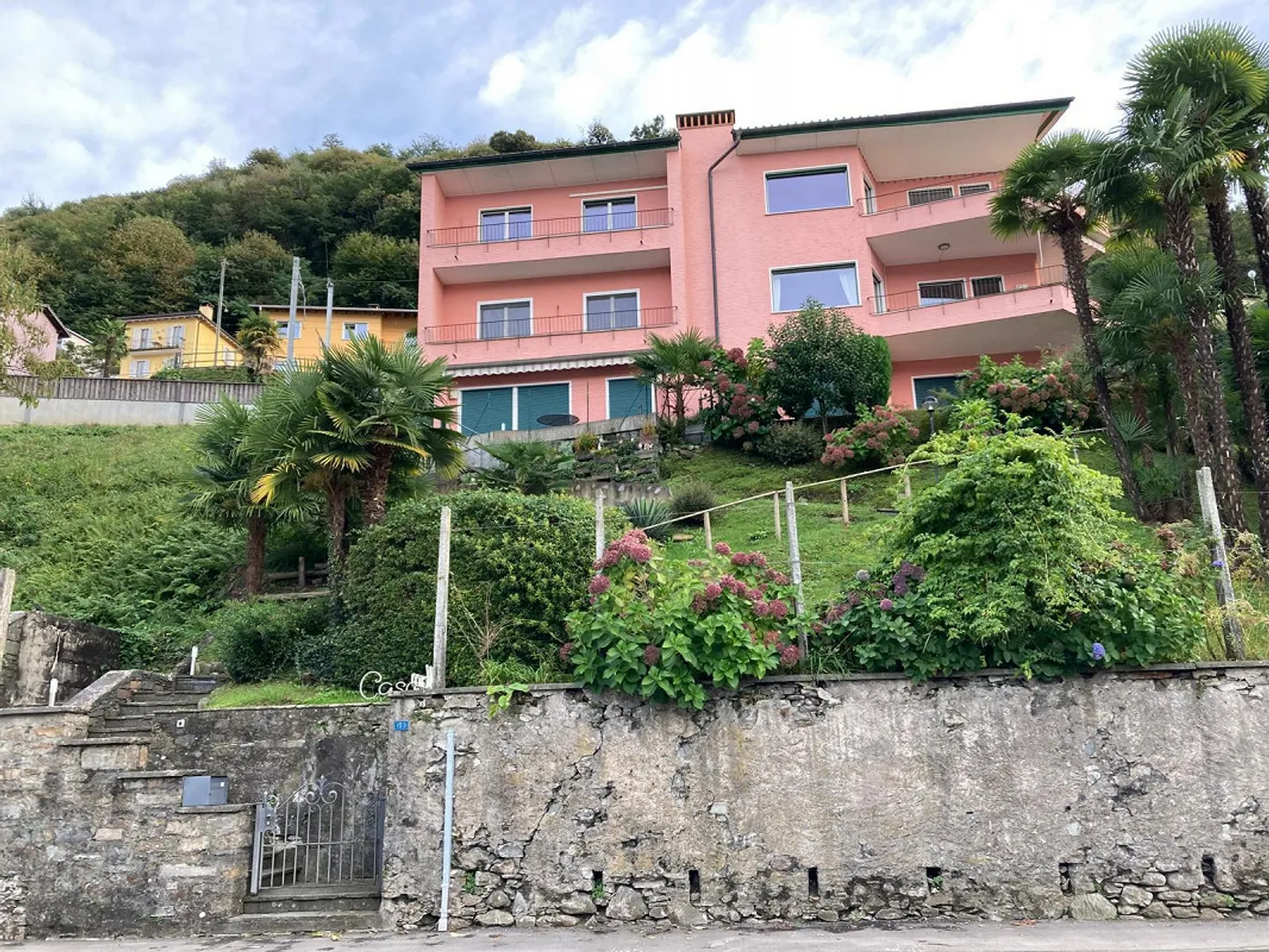 Appartamento ristrutturato con 2 camere vicino al lago a Magadino - Foto 1 di 8