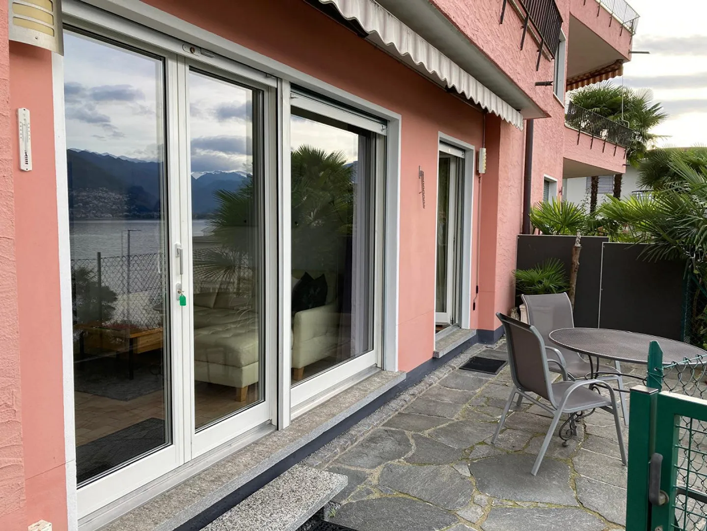 Appartamento ristrutturato con 2 camere vicino al lago a Magadino - Foto 3 di 8