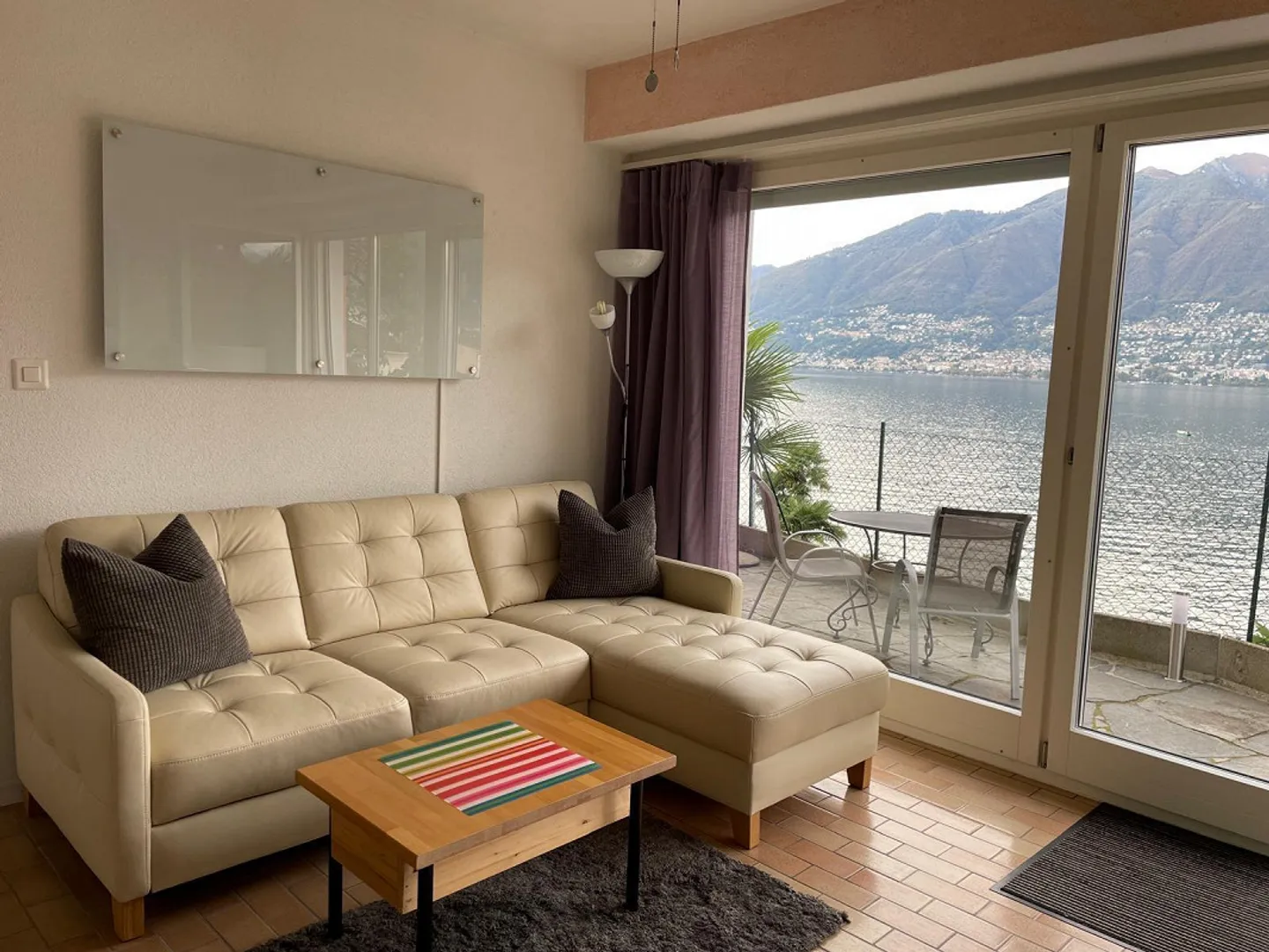 Appartamento ristrutturato con 2 camere vicino al lago a Magadino - Foto 4 di 8