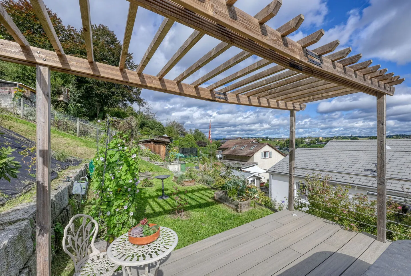 Casa unifamiliare indipendente di 8,5 stanze con appartamento e giardino paradisiaco copia - Foto 5 di 8