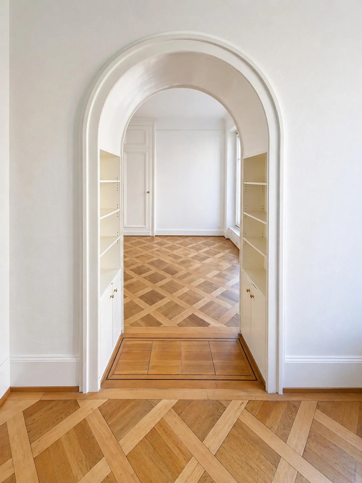 Superb 6-room apartment in the center of Lausanne - Photo 2 of 8