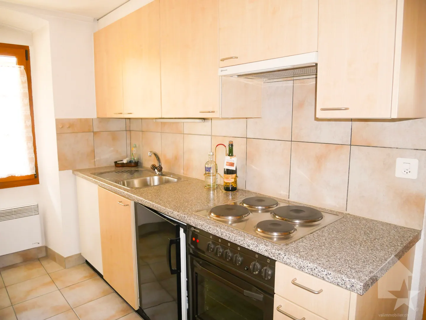 Votre deuxième maison au cœur de Saillon avec Carnotzet - Photo 24 sur 31